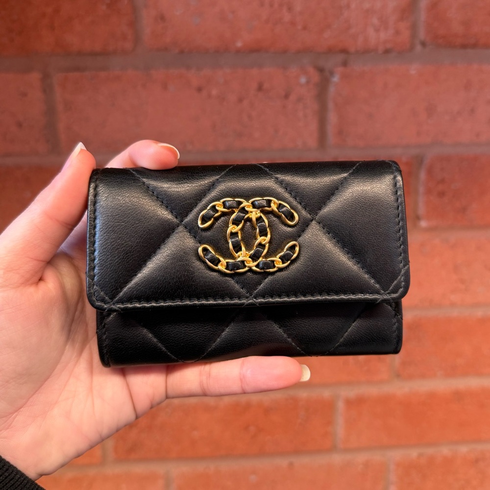 ❌SOLD❌ Chanel Flap 19 Cardholder Wallet GHW